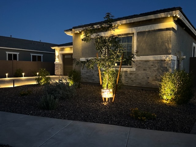 Holiday color LED display on Omaha home